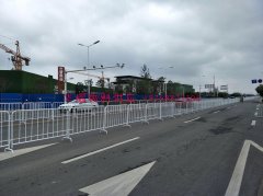 铁马出租白色烤漆铁马护栏